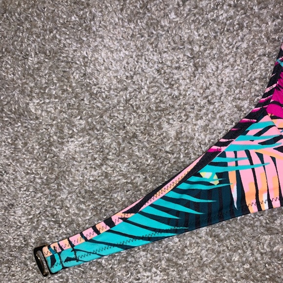 Shade & Shore Mulicolor Tropical Bikini top sz 34B - Picture 7 of 11